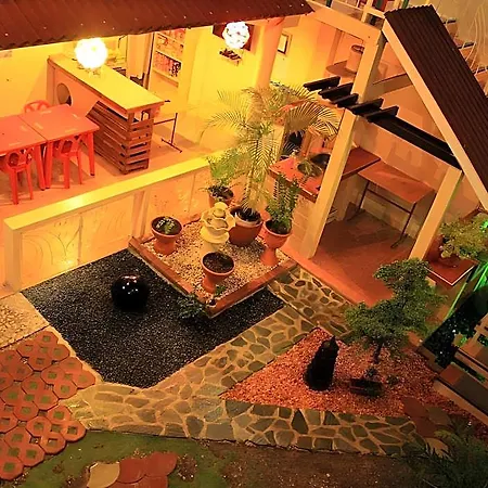 Oslob Malonzo Pension House